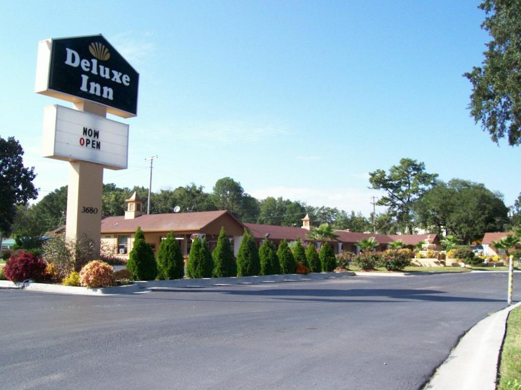 Deluxe Inn - Savannah Kültér fotó
